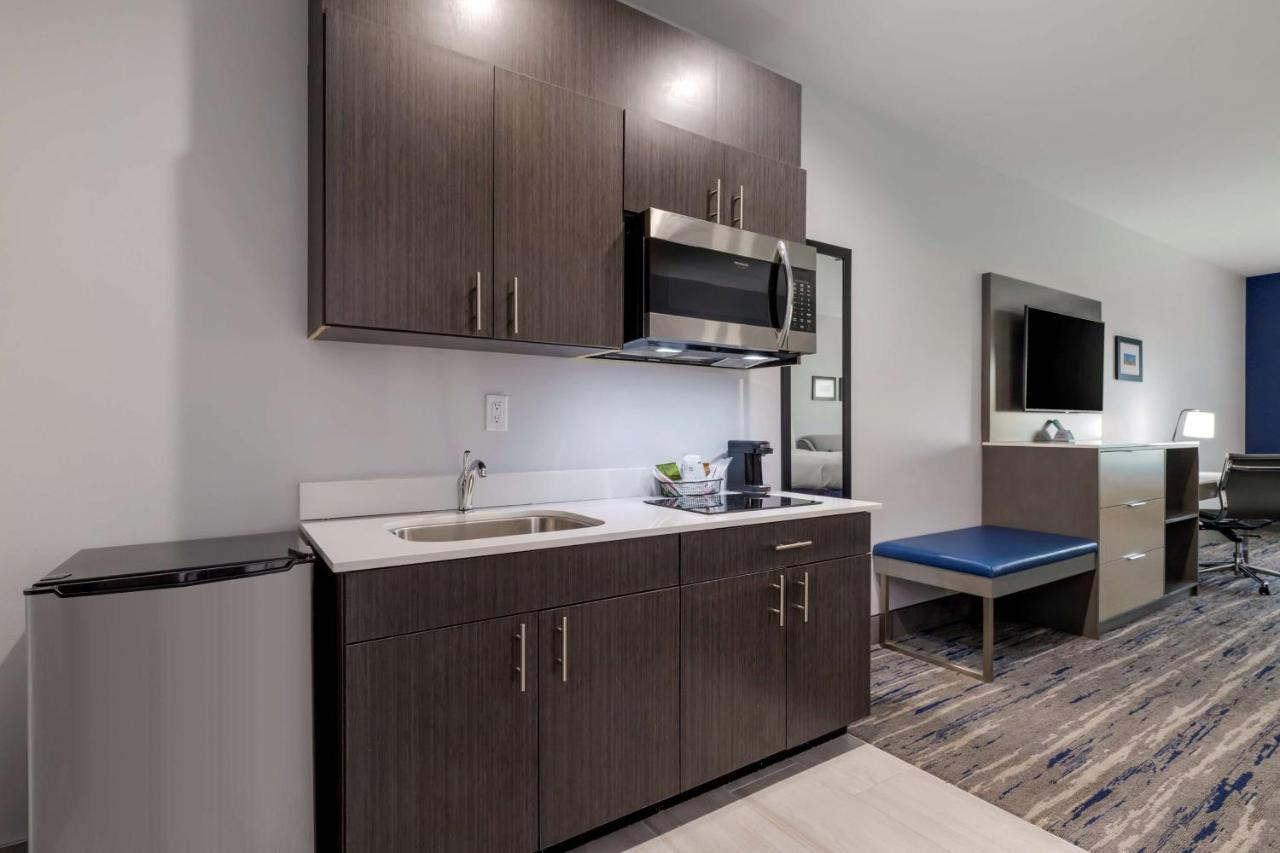 Best Western Plus Choctaw Inn & Suites Esterno foto
