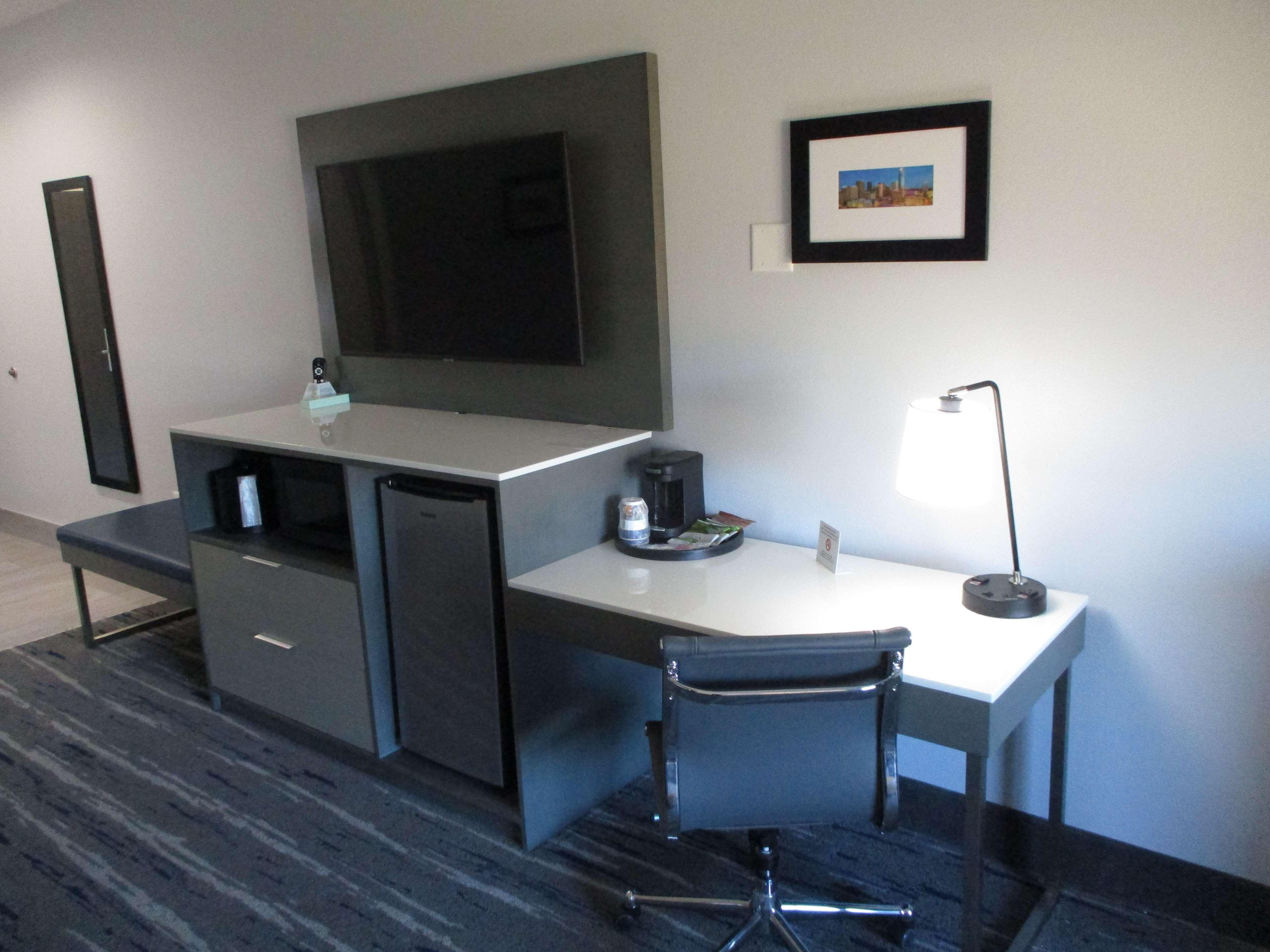 Best Western Plus Choctaw Inn & Suites Esterno foto