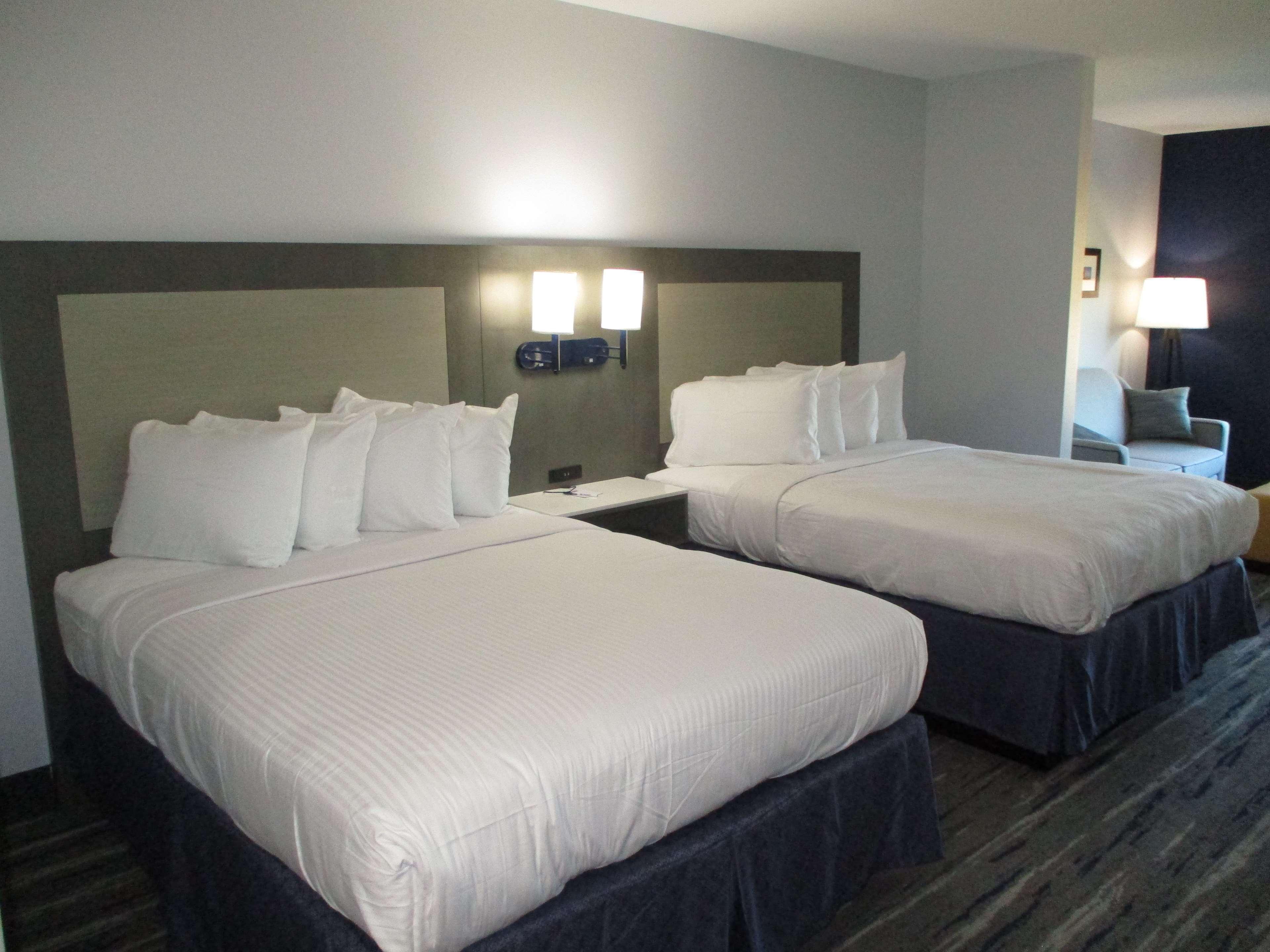 Best Western Plus Choctaw Inn & Suites Esterno foto