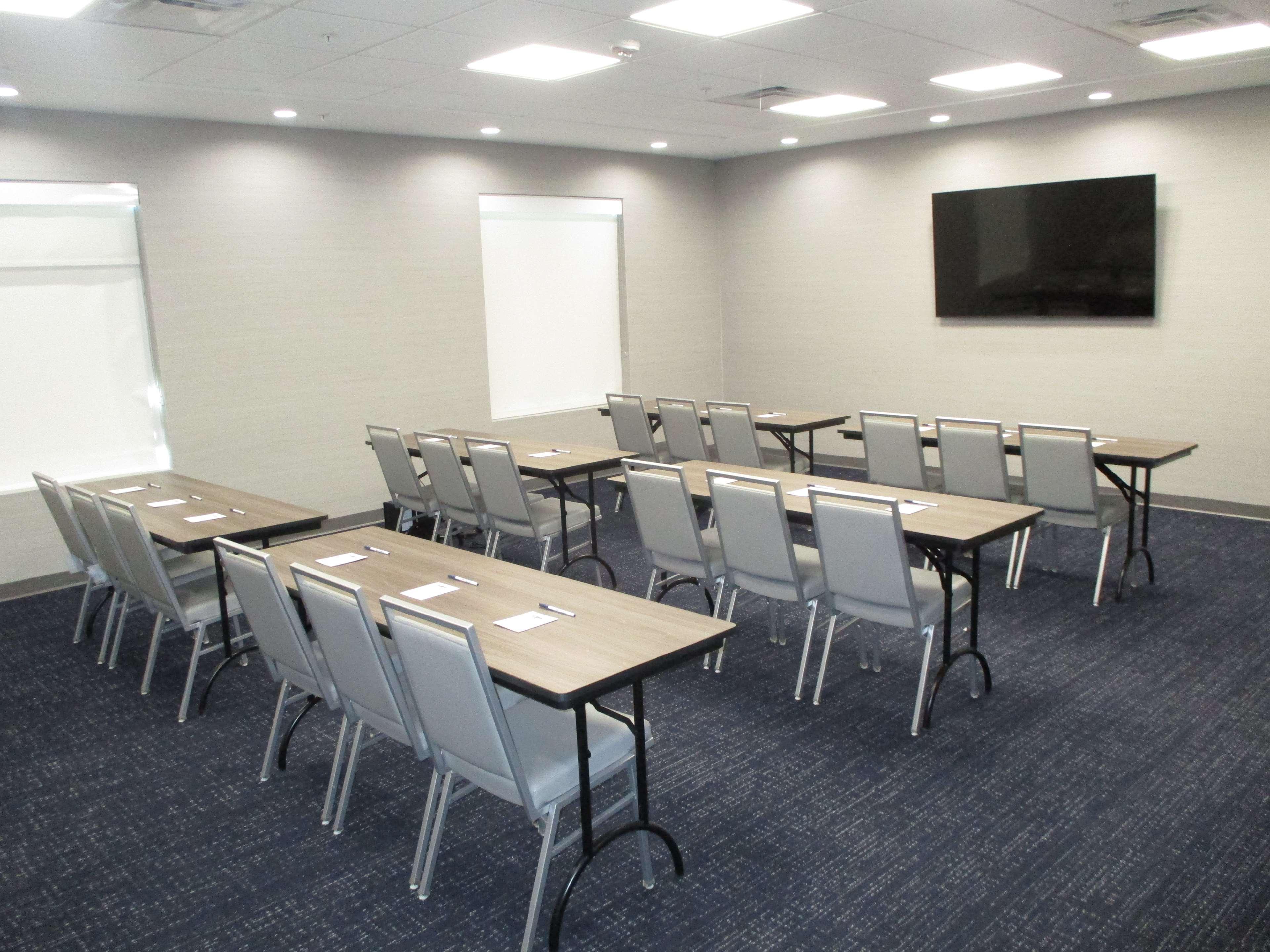 Best Western Plus Choctaw Inn & Suites Esterno foto